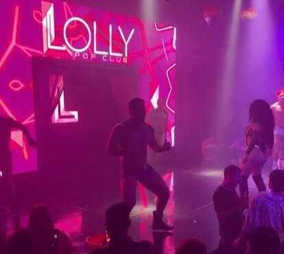 Ambiente de fiesta en Lolly Pop Club